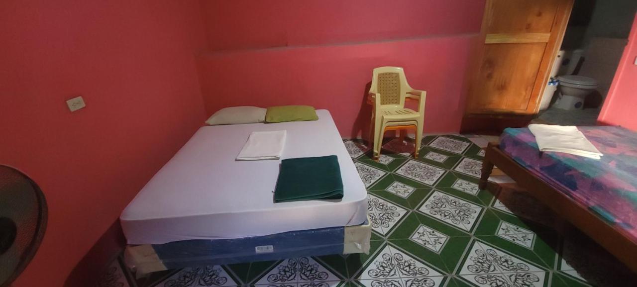 Hostal Maria Rivas Εξωτερικό φωτογραφία
