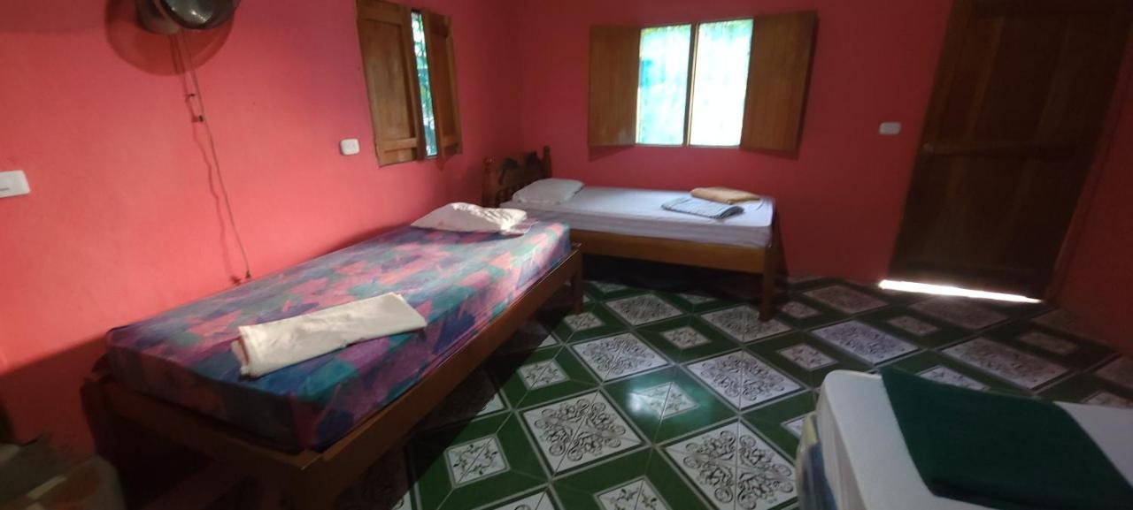 Hostal Maria Rivas Εξωτερικό φωτογραφία