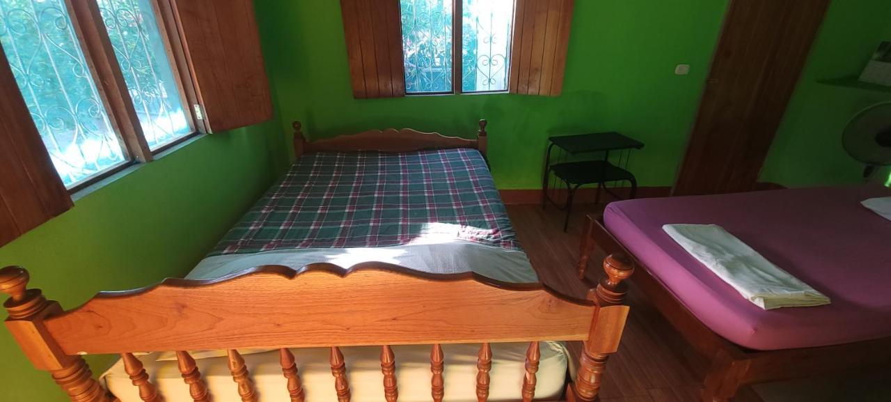 Hostal Maria Rivas Εξωτερικό φωτογραφία